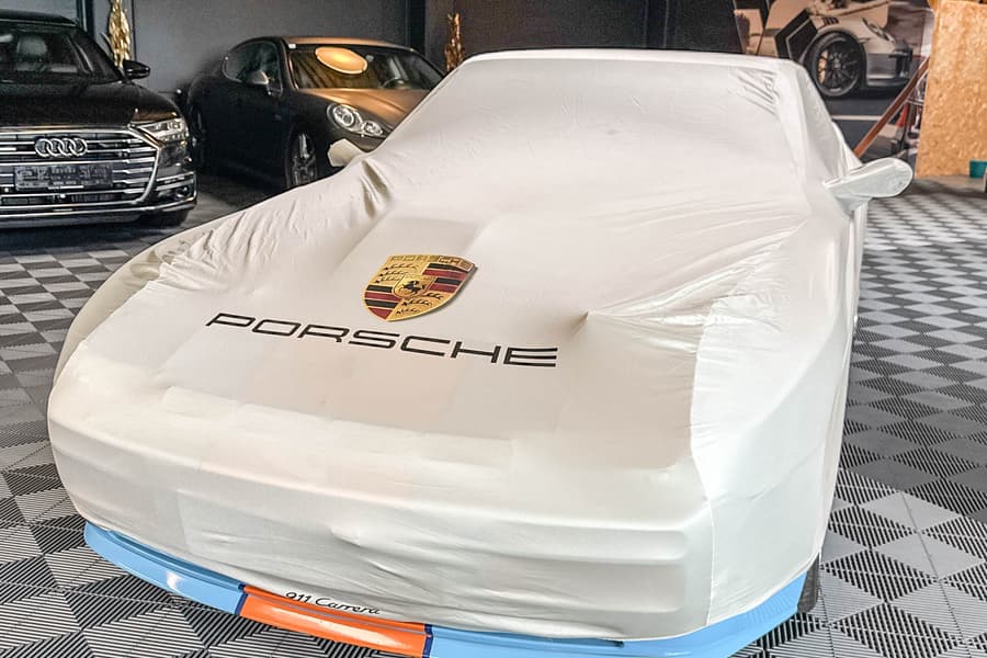 Fahrzeuggarage Porsche